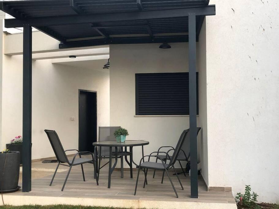 אצל שושנה Shoshana'S Place Amir Esterno foto